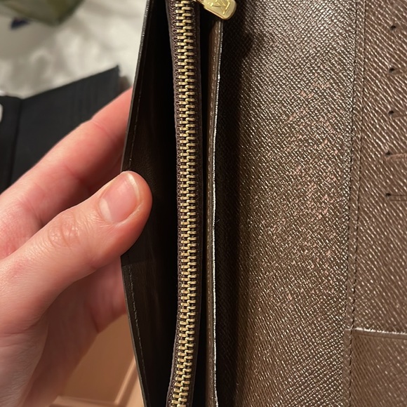 Louis Vuitton wallet - Picture 4 of 6